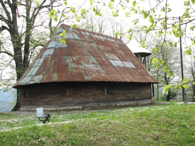 Crkva brvnara u Donjoj Orovici